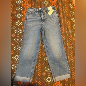 Universal Thread Light Blue Straight Leg Jeans